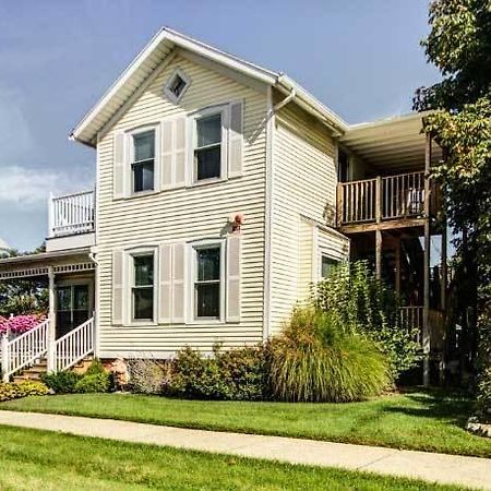 Captain'S Cottage Suites Grand Haven Buitenkant foto